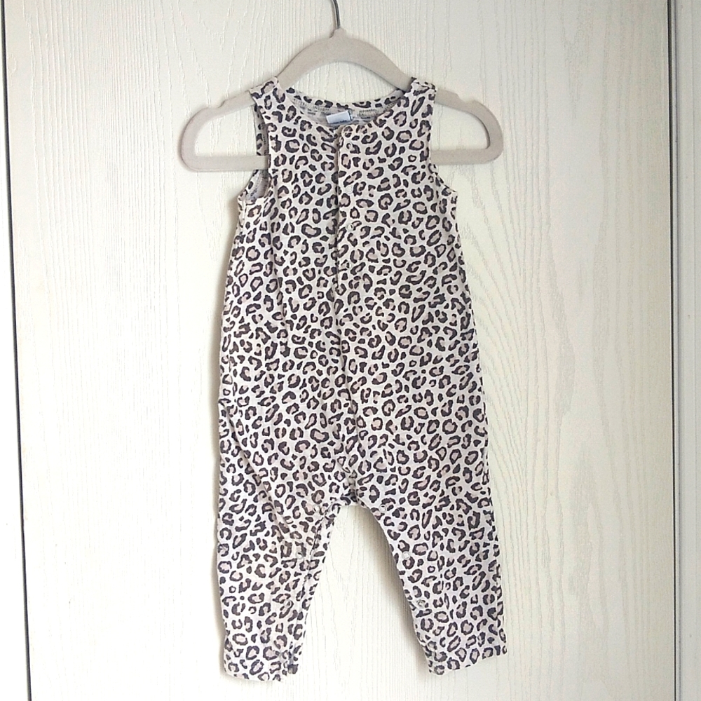 Old Navy Leopard print jumpsuit